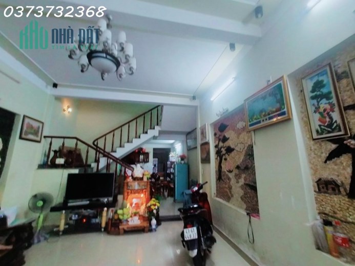 👑 👑 MẶT TIỀN HÒA XUÂN-100M2-2 TẦNG-ĐƯỜNG 5M5-LỀ 3M-3PN-3.5 TỶ