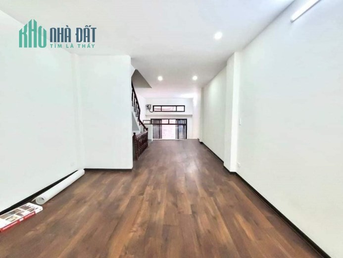 Nhà sát phố Trần Duy Hưng 50m 5 tầng ngõ thông kinh doanh tốt, sổ hút lộc , nhà xịn ở luôn chỉ