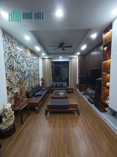 Bán Nhà Ngõ 61 Hoàng Cầu, Cạnh Công Viên, 7 Tầng Thang Máy, Oto Tránh, Vỉa Hè, dt 50m2, Chỉ 16,8 tỷ