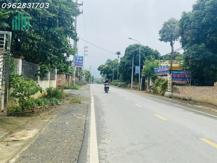 chủ cần tiền bán 1111m có 955m thổ cư trục chính giá rẻ tại phú mãn