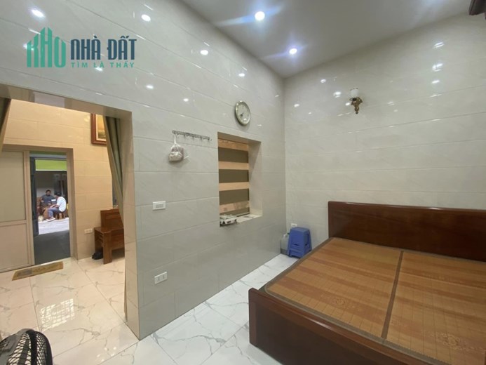 BÁN ĐẤT KHƯƠNG TRUNG,THANH XUÂN - NGÕ THÔNG - Ô TÔ NGỦ TRONG NHÀ - CÁCH MẶT PHỐ 5M - KINH DOANH SẦM