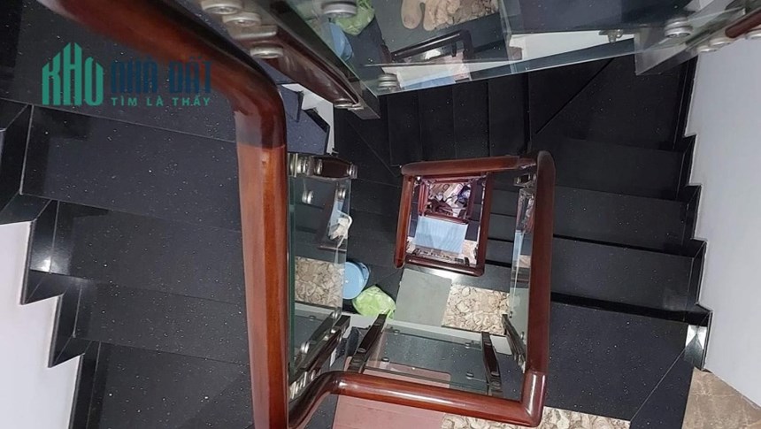 Bán nhà đẹp 5 tầng 3PN, Hẻm xe hơi, Lý Thường Kiệt, Tân Bình, 4x7, chỉ 4.99 tỷ TL