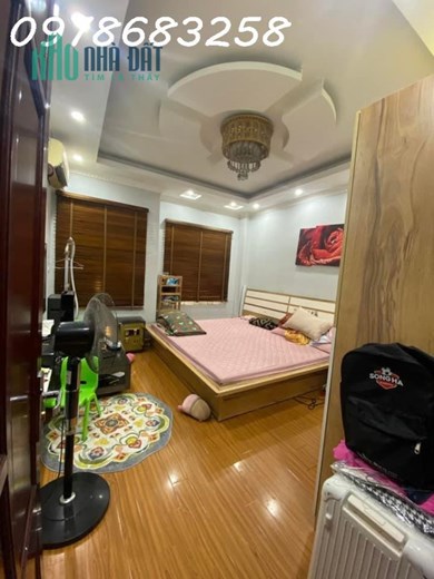 Bán nhà đẹp full nội thất ở đường Minh Khai, DT 36m2 5 tầng MT 4m, giá 3,8 tỉ