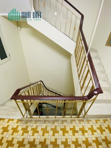 Bán Gấp nhà Đường Lý Văn Phức,Phường Tân Định, Q1
