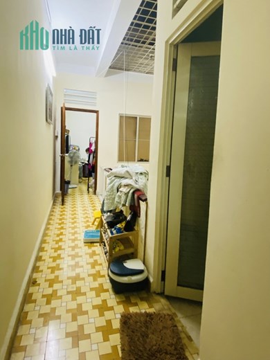 Bán Gấp nhà Đường Lý Văn Phức,Phường Tân Định, Q1