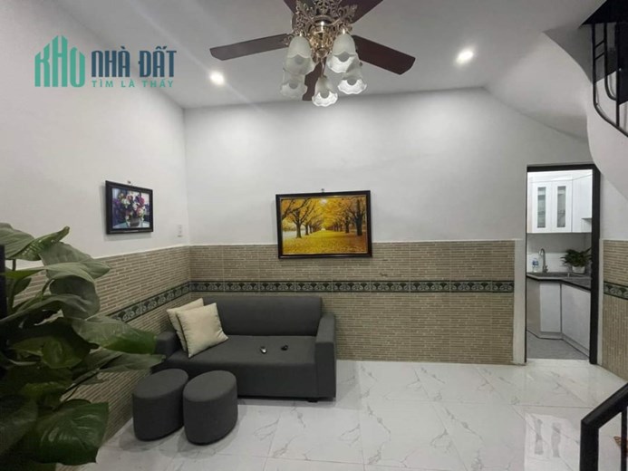 Bán nhà Tân Lạc- nhỉnh 1tỷ-chỉ hơn 90tr/m2 có ngay hộ khẩu HN -gần trường ĐH lớn Bách Kinh Xây-