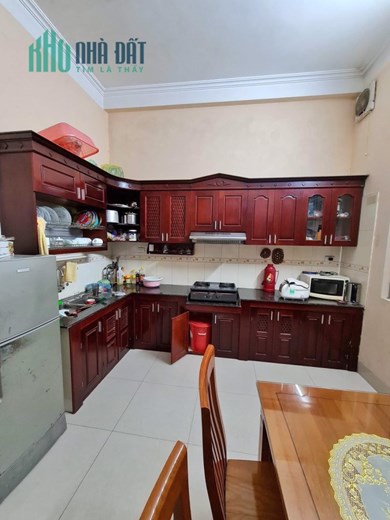 Nhà mặt phố thị trấn Đông Anh, vỉa hè, đường ô tô tránh, khu kinh doanh sầm uất 90m2 hơn 4 tỷ.
