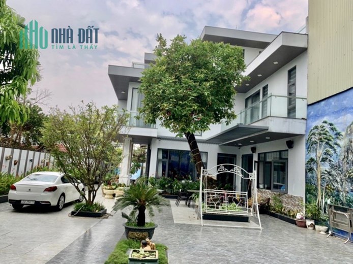 BÁN BIỆT THỰ LÔ GÓC MẶT TIỀN TÔN ĐẢN - DIỆN TÍCH 565M2