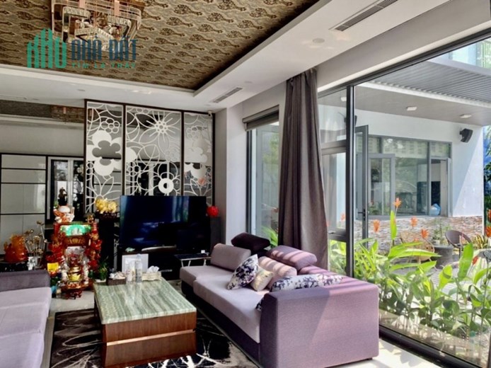 BÁN BIỆT THỰ LÔ GÓC MẶT TIỀN TÔN ĐẢN - DIỆN TÍCH 565M2