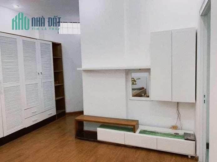 HẺM 1/ F8Q6-SÁT MẶT TIỀN ĐƯỜNG-BÁN ĐẤT TẶNG NHÀ- NHỈNH 4 TỶ
