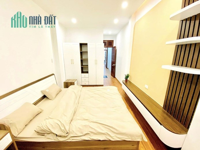 Bán gấp nhà Khương Đình Thanh Xuân 50m 4 tầng mặt tiền 4m ngõ thông gần phố nhỉnh 5 tỷ lh