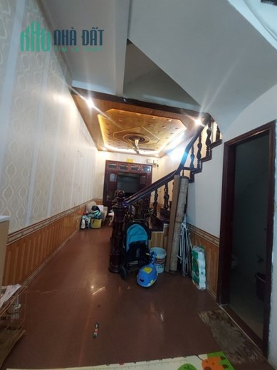 Hiếm bán nhà mặt ngõ Khương Đình 52m 4 tầng 4 ngủ ngõ thông kinh doanh ô tô đỗ cửa nhỉnh 6 tỷ lh