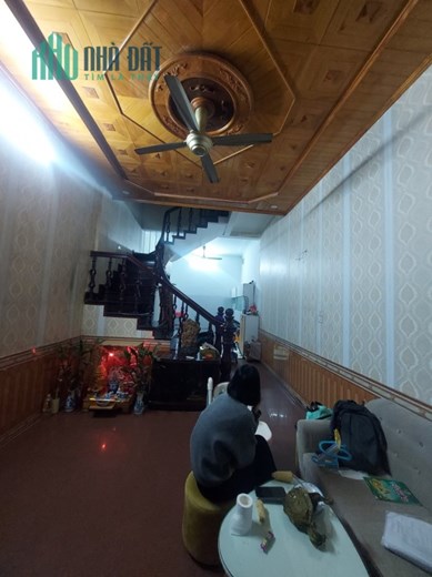 Hiếm bán nhà mặt ngõ Khương Đình 52m 4 tầng 4 ngủ ngõ thông kinh doanh ô tô đỗ cửa nhỉnh 6 tỷ lh