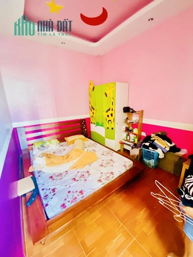 VƯỜN LÀI MẶT TIỀN ĐƯỜNG 12M - 102M 2 TẦNG NỞ HẬU GIÁ CHỈ 10.2 TỶ