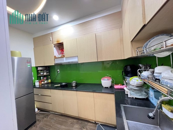 Bán gấp CC 0RIENTAL PLAZA  685  ÂU CƠ 82M2 chỉ 3.45 tỷ còn TL
