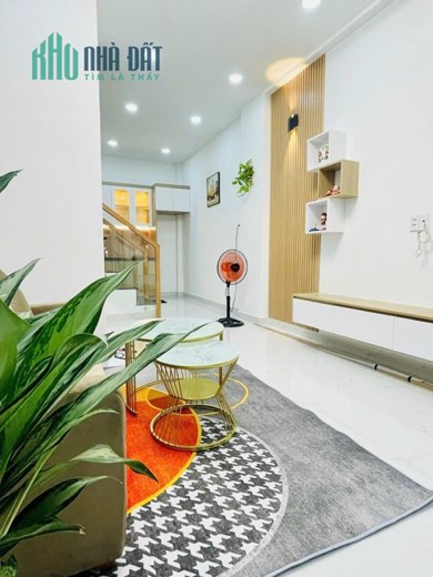 Bán Gấp Nhà, Đường Lê Quang Định, Phường 1, Quận Gò Vấp.