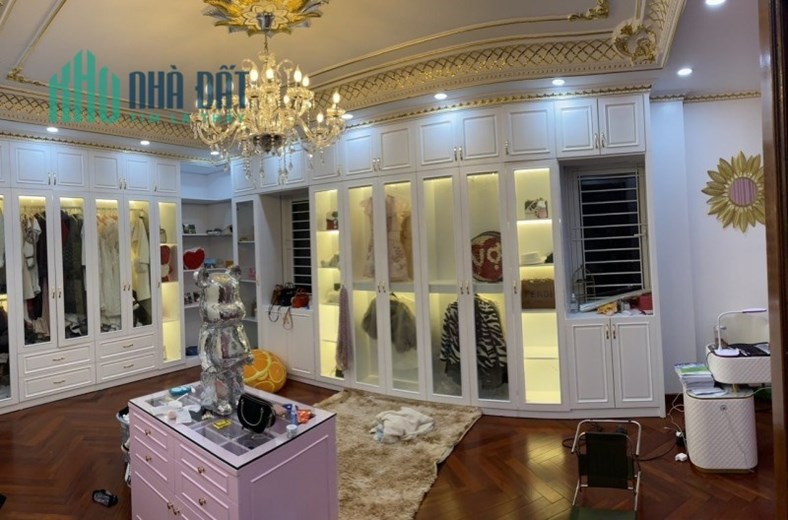 Siêu phẩm có 1.0.2 Tư Đình, lô góc, thang máy, nội thất VIP, ô tô, 70m2 x7T, MT 7.8m, giá 15 tỷ