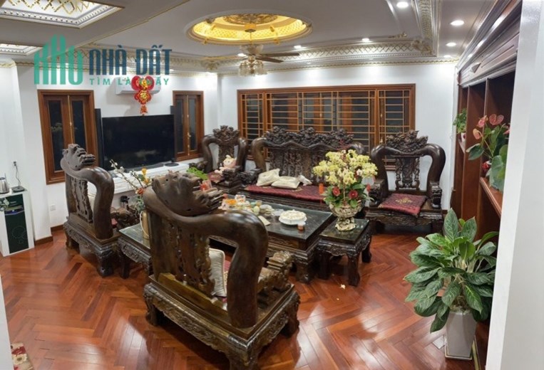 Siêu phẩm có 1.0.2 Tư Đình, lô góc, thang máy, nội thất VIP, ô tô, 70m2 x7T, MT 7.8m, giá 15 tỷ