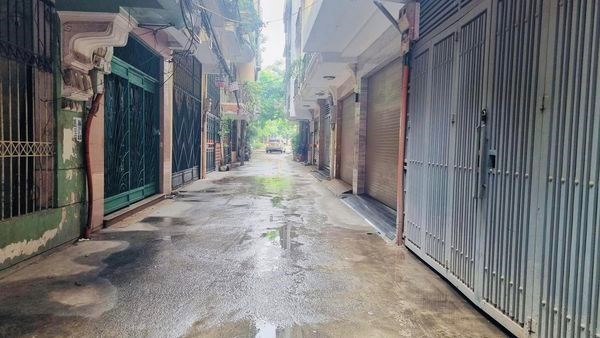 Bán Nhà Hoàng Cầu - Trần Quang Diệu, Đống Đa. Oto Đỗ Cửa. Gần Công Viên, Hồ Điều Hoà. Sổ Đỏ A4,