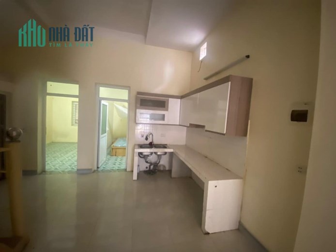 CẦN CHO THUÊ NHÀ LẠC THỊ 5 TRIỆU/THÁNG 90M2, 2 TẦNG, 4 NGỦ, 2 WC