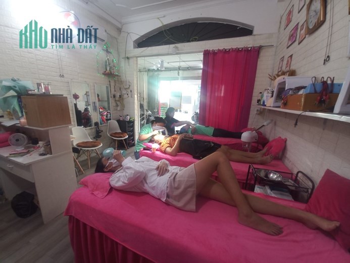 Cần sang tiệm Spa, Nail, Nối Mi, Phun Xăm, Trị Liệu Dưỡng Sinh vẫn đang hoạt động tốt, lượng khách