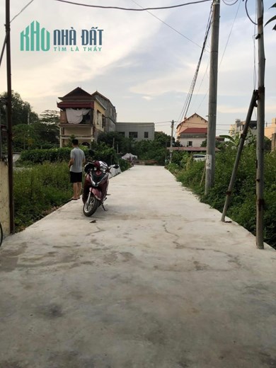 Bán 56.8m đất tổ dân phố số 9 Thị Trấn Quang Minh giá 2x( x tiểu học)