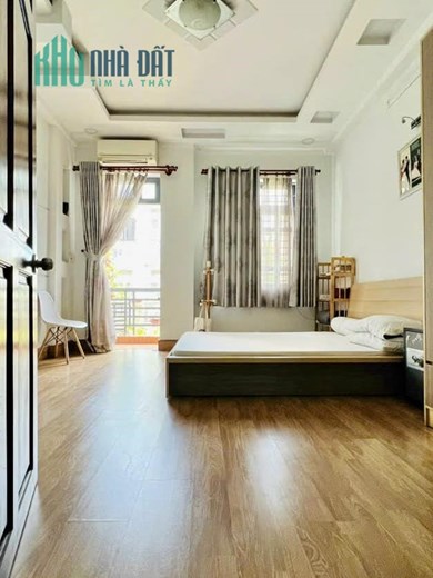 HẺM XE HƠI 8M LÊ ĐỨC THỌ - SỔ VUÔNG - 4 TẦNG - 5,X TỶ ( Nhỏ xíu)