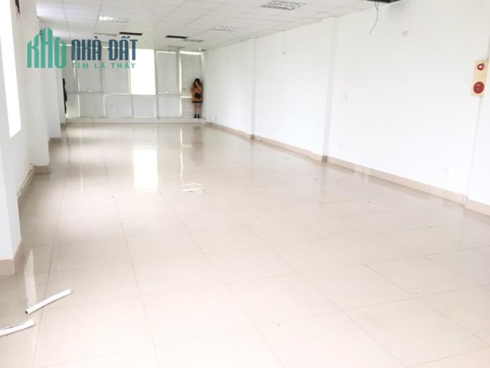 Cho thuê văn phòng chuyên nghiệp, giá thuê ổn định tại tòa Comatce, q.Thanh Xuân, DT 100m2, 500m2,
