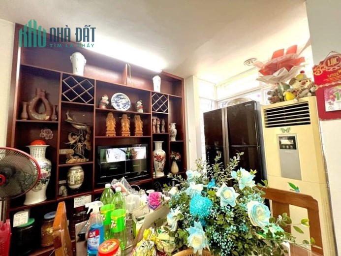 Bán nhà 191 Minh Khai - HBT 56m, 5 tầng, Mt 5m, 3 thoáng, dân xây, ô chờ thang máy, 6 tỷ.