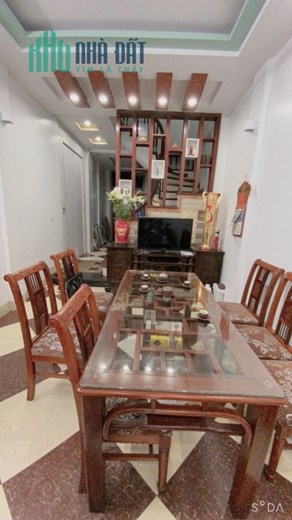 104m Mặt Tiền 5.2m Nhỉnh 10 Tỷ Phố Nguyễn Khánh Toàn. Vị Trí Cực Đẹp. Khu Dân Cư Đông Đúc Xây Toà