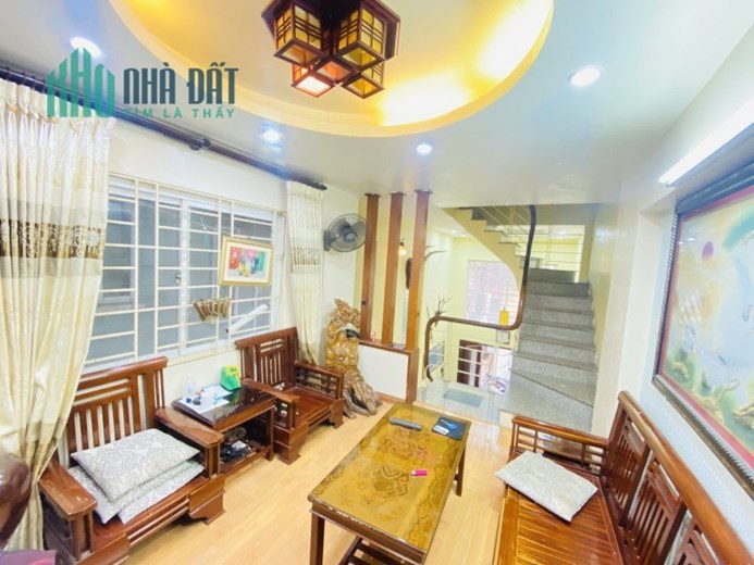 Bán nhà riêng Giáp Nhất Thanh Xuân 38m 5 tầng 3 ngủ ngõ thông gần ô tô nhà đẹp ở ngay nhỉnh 4 tỷ lh