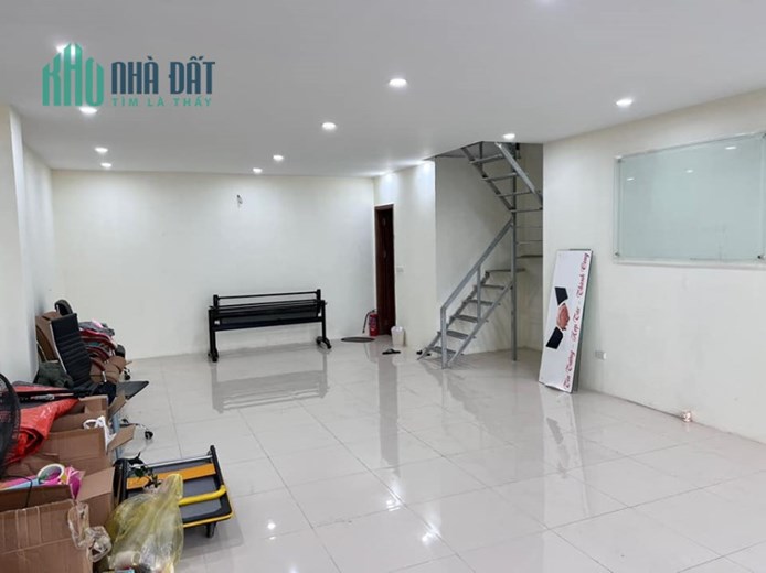 CHO THUÊ GIAN HÀNG KIOT IEC - TỨ HIỆP  53M2, 2 TẦNG, 9 TRIỆU/THÁNG.