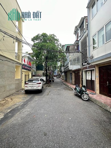 Bán nhà Quan Nhân 45m2 5 tầng ô tô tránh kinh doanh giá 6.2 tỷ