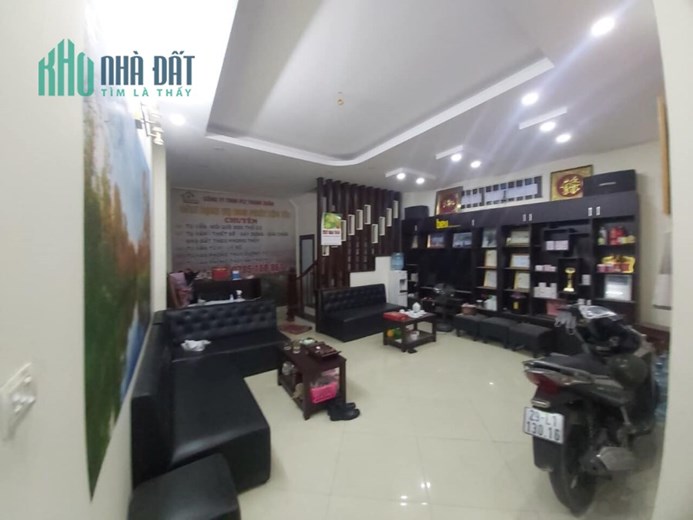 Bán nhà Quan Nhân 45m2 5 tầng ô tô tránh kinh doanh giá 6.2 tỷ