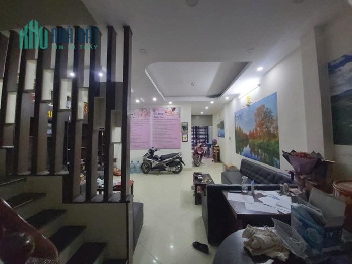 Bán nhà Quan Nhân 45m2 5 tầng ô tô tránh kinh doanh giá 6.2 tỷ