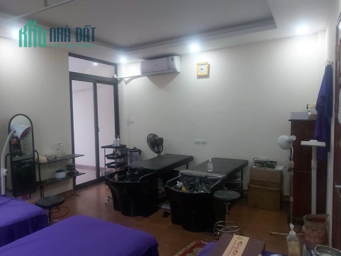 Bán nhà Quan Nhân 45m2 5 tầng ô tô tránh kinh doanh giá 6.2 tỷ
