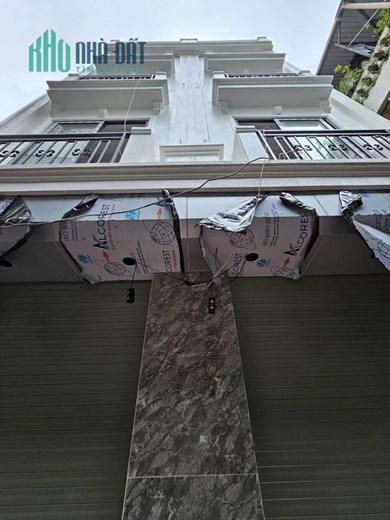 Bán nhà Mai Hương - Bạch Mai 33m, 5 tầng, xây mới, gần nhiều trường Đh, tiện ích vô số.