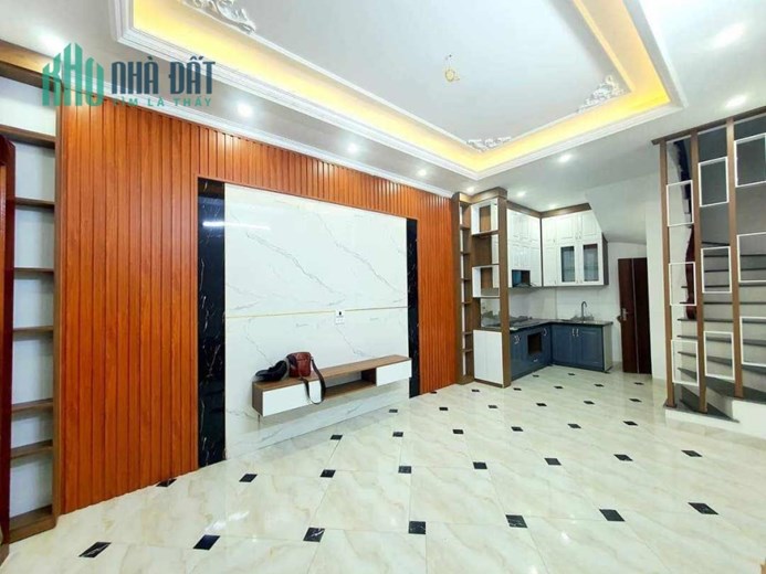 Bán nhà Mai Hương - Bạch Mai 33m, 5 tầng, xây mới, gần nhiều trường Đh, tiện ích vô số.