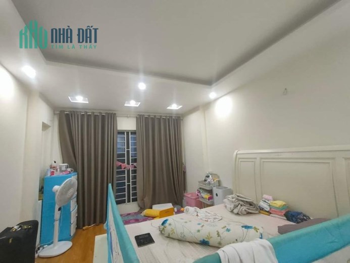 52m 5 Tầng Mặt Tiền 4.5m Nhỉnh 6 Tỷ Phố Dương Quảng Hàm Cầu Giấy. Nhà Thiết Kế Hiện Đại Ở Sướng.