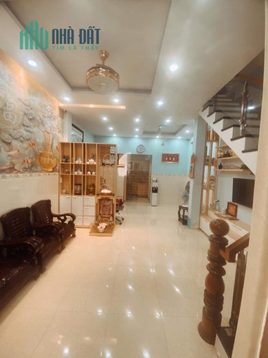 Nhỉnh 6 tỷ Tl - Quận 3 - Lê Văn sỹ - Ngang gần 5 m vuông vức - FULL nội thất .