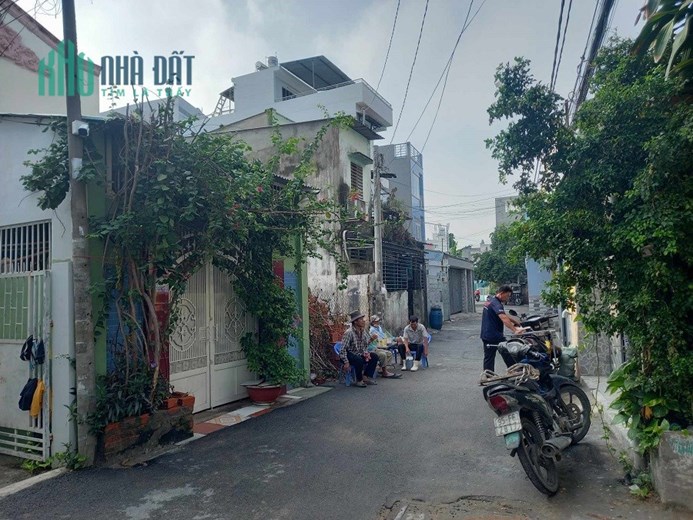 3 tỷ- Một căn duy nhất -45m2- 2 tầng kiên cố- Hẻm ô tô - Đỗ Xuân Hợp-PLB