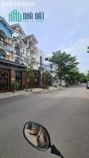 Nhà bán Hiệp Bình Phước ở ngay 4 tầng khu phân lô 54m Chỉ 6 tỷ hẻm hai xe hơi
