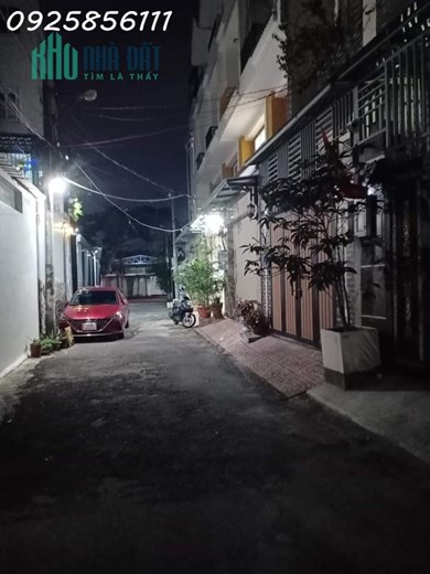 Nhà bán Hiệp Bình Phước ở ngay 4 tầng khu phân lô 54m Chỉ 6 tỷ hẻm hai xe hơi