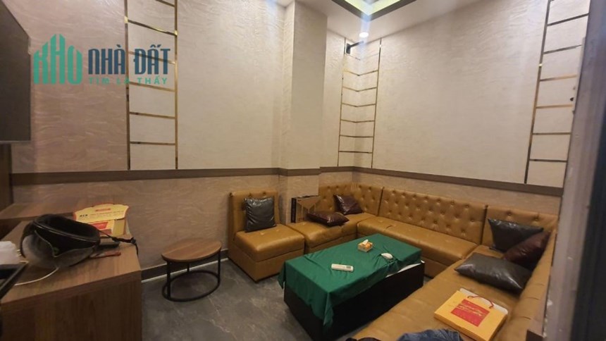 -	Bán nhà hẻm ô tô 3 tầng 4x20 Lũy Bán Bích Tân Phú chỉ 7,9 tỷ TL.