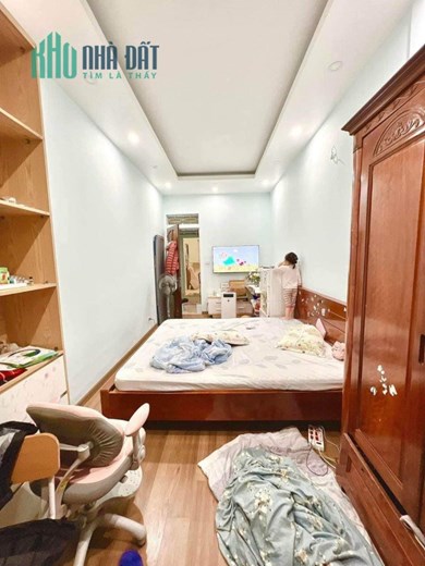 42m 5 Tầng Mặt Tiền 4.2m Nhỉnh 4 Tỷ Phố Nguyễn Thị Định. Chủ Xây Tâm Huyết Khung Cột Chắc Chắn.