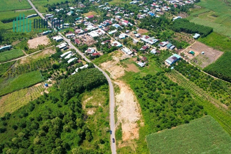 BÁN ĐẤT DIÊN ĐỒNG MẶT ĐƯỜNG NHỰA THÔNG LIÊN XÃ.