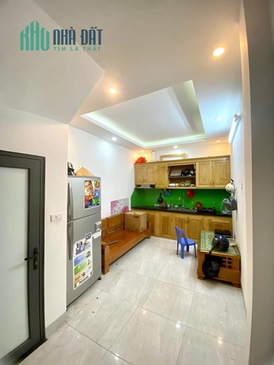 Mỹ Đình- 38m x 5T-8 phòng- DT300tr/năm-  chỉ 5 Tỷ 2