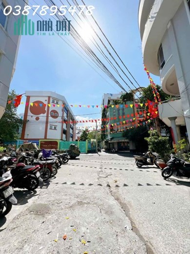 CHDV 4 tầng 9 phòng Hoàng Diệu, Quận 4 chỉ 6 tỷ nhỉnh