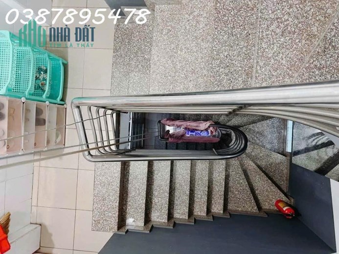 CHDV 4 tầng 9 phòng Hoàng Diệu, Quận 4 chỉ 6 tỷ nhỉnh