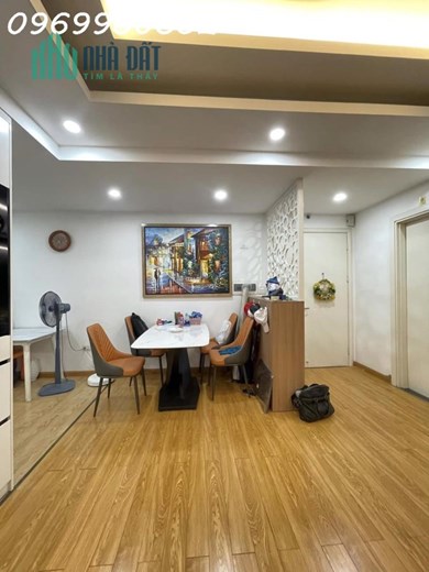 Bán nhanh căn hộ 2 PN, 80m2 tại Yên Hòa Codominium 259 Yên Hòa, 3,5 tỷ